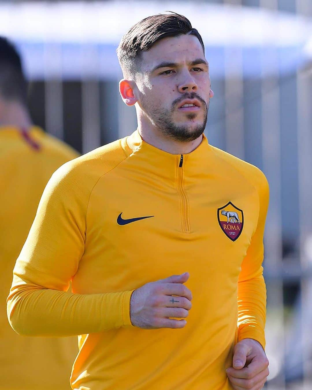 ASローマさんのインスタグラム写真 - (ASローマInstagram)「First training for @carlesperez7 and @gonzalovillar8! 👋🐺🇪🇸 #ASRoma」1月30日 22時04分 - officialasroma