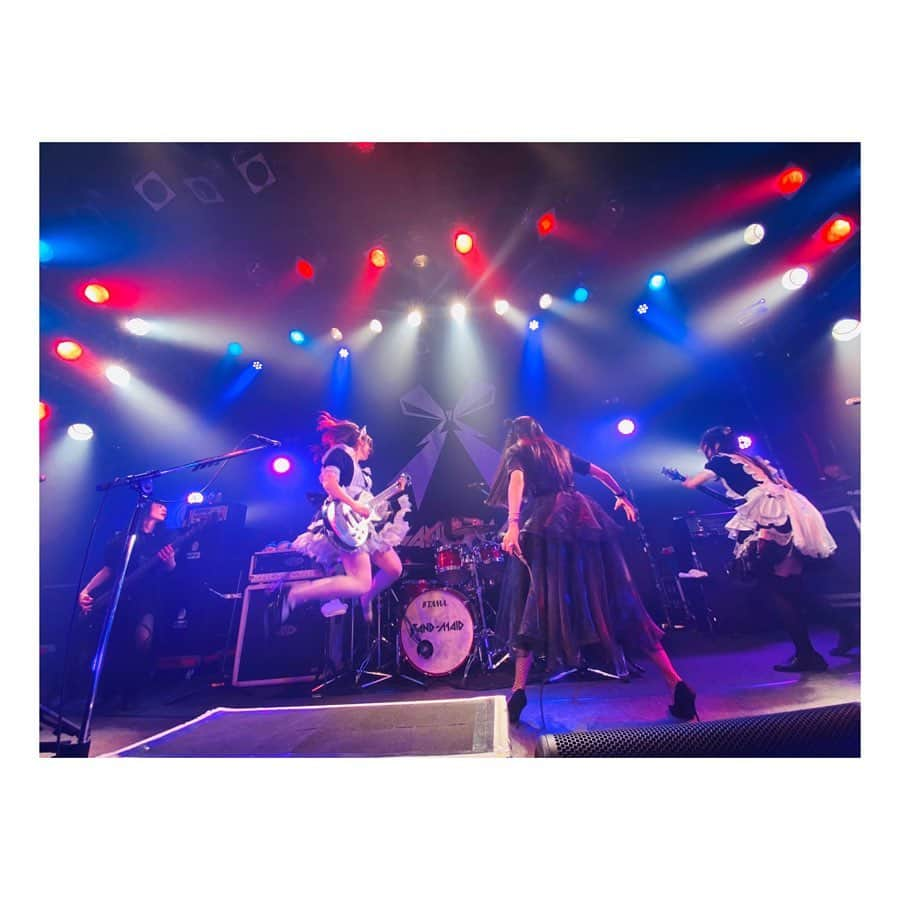 廣瀬茜さんのインスタグラム写真 - (廣瀬茜Instagram)「2020.1.18 BAND-MAID WORLD DOMINATION TOUR 2019-2020【激動】@鹿児島CAPARVO HALL . サツマニアンヘス以来の鹿児島！ありがとうございました🥰 . やっと鹿児島でワンマンお給仕する事が出来たよーーー🥺✨嬉しかったよーーー！！！！！ . またお給仕しに行くからねー！！！！ . . お給仕が楽し過ぎて興奮冷めやらず、終演後の楽屋ではナンジャモンジャゲームで大盛り上がり！！ ホテル戻ってからはUNOやった。笑 . カードゲームが最近のマイブームなので、ナンジャモンジャとUNOがツアーのお供でした。もっといっぱい色んなカードゲーム集めてBAND-MAIDチームみんなで遊びたい🃏 . オススメのカードゲームあったら教えて〜！ . . #bandmaid #激動 #cardgame」1月30日 22時23分 - akane_bandmaid