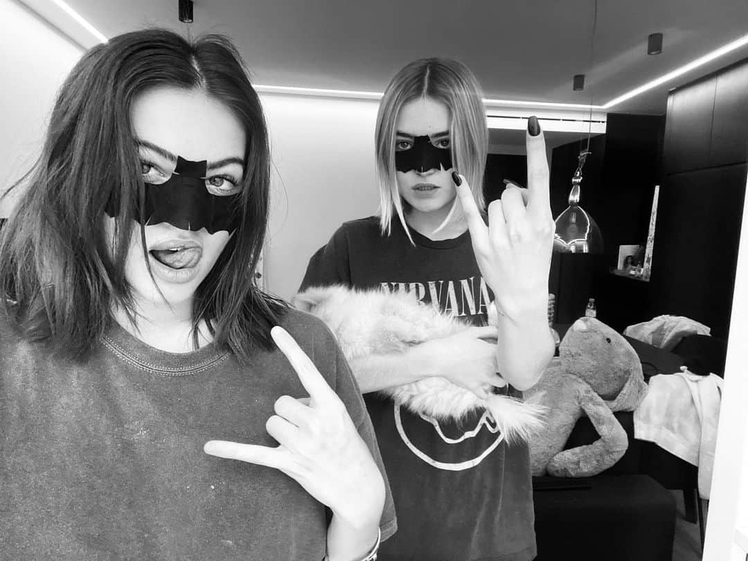 ティラーヌ・ブロンドーさんのインスタグラム写真 - (ティラーヌ・ブロンドーInstagram)「Good mornin' 🦇」1月30日 22時44分 - thylaneblondeau