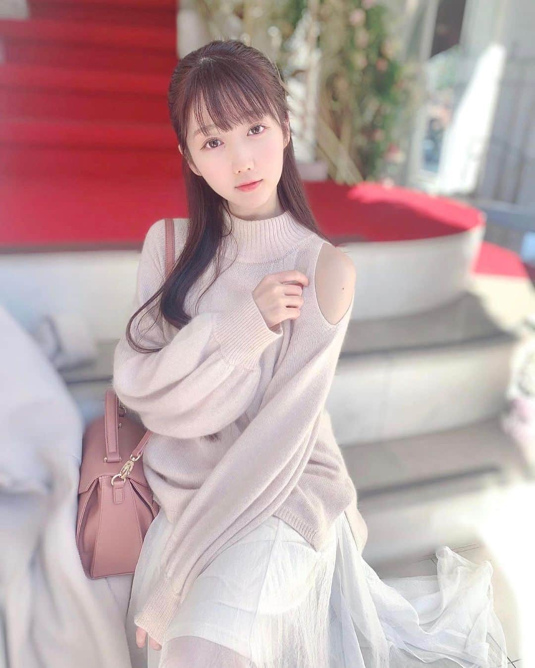 大谷映美里さんのインスタグラム写真 - (大谷映美里Instagram)「🌸 ㅤㅤㅤㅤㅤㅤㅤㅤㅤㅤㅤㅤㅤ 日差しが眩しかった✨ おようふくは全部 #whoswhochico でふんわり🍜 ㅤㅤㅤㅤㅤㅤㅤㅤㅤㅤㅤㅤㅤ」1月30日 22時50分 - otani_emiri