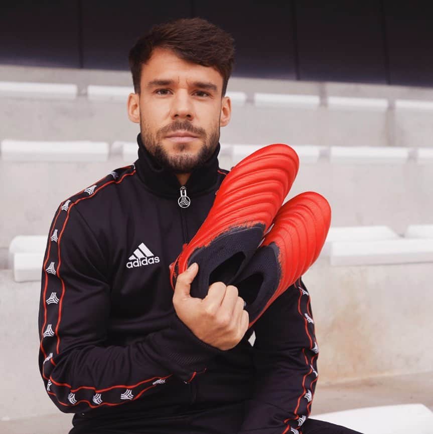 のインスタグラム：「🆕 👟 #COPA @adidasfootball @adidasparis」