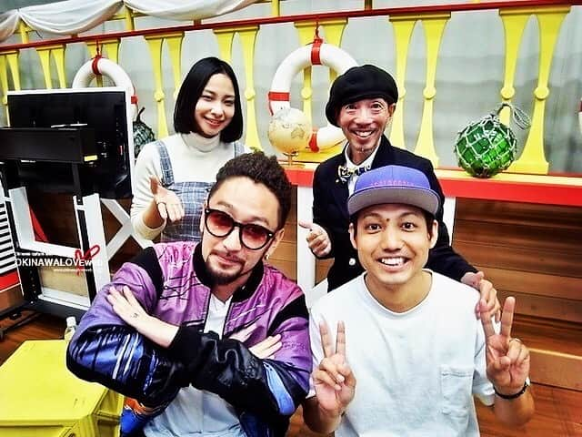 ORANGE RANGEさんのインスタグラム写真 - (ORANGE RANGEInstagram)「HIROKI&RYOコンビで「沖縄ミュージックジャーニー」の収録でした🎤  NHK-FM(沖縄)「沖縄ミュージックジャーニー」 https://www.nhk.or.jp/okinawa/program/b-det0005.html ・ ■02/07(金) 18:00〜18:50(初回放送) ■02/09(日) 11:00〜11:50(再放送) ・ #ORANGERANGE #NHK沖縄放送局 #沖縄ミュージックジャーニー #幸田悟 #真栄城美鈴 @orangerange_official @coda_satoru @misuzu_maeshiro」1月30日 23時09分 - orangerange_official