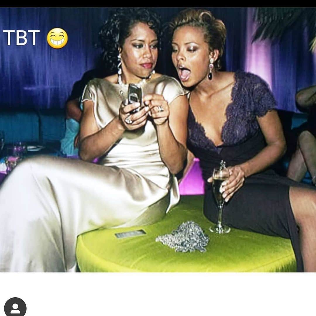 エヴァ・マルセルさんのインスタグラム写真 - (エヴァ・マルセルInstagram)「#fbf my first @goldenglobes award show... the incomparable @iamreginaking was so sweet and gracious... little did she know I was screaming inside 👑 (check the flip phone) #blackexcellence #blackgirlmagic」1月30日 23時40分 - evamarcille