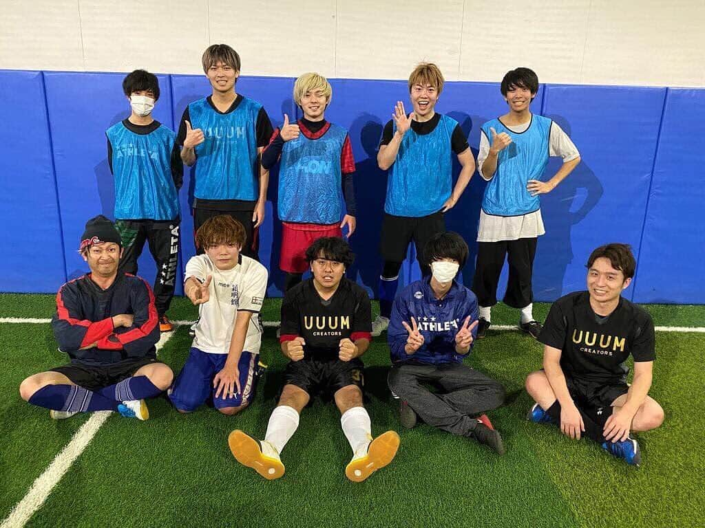 りもこんさんのインスタグラム写真 - (りもこんInstagram)「UUUM フットサル部⚽️」1月30日 23時41分 - rimodayo