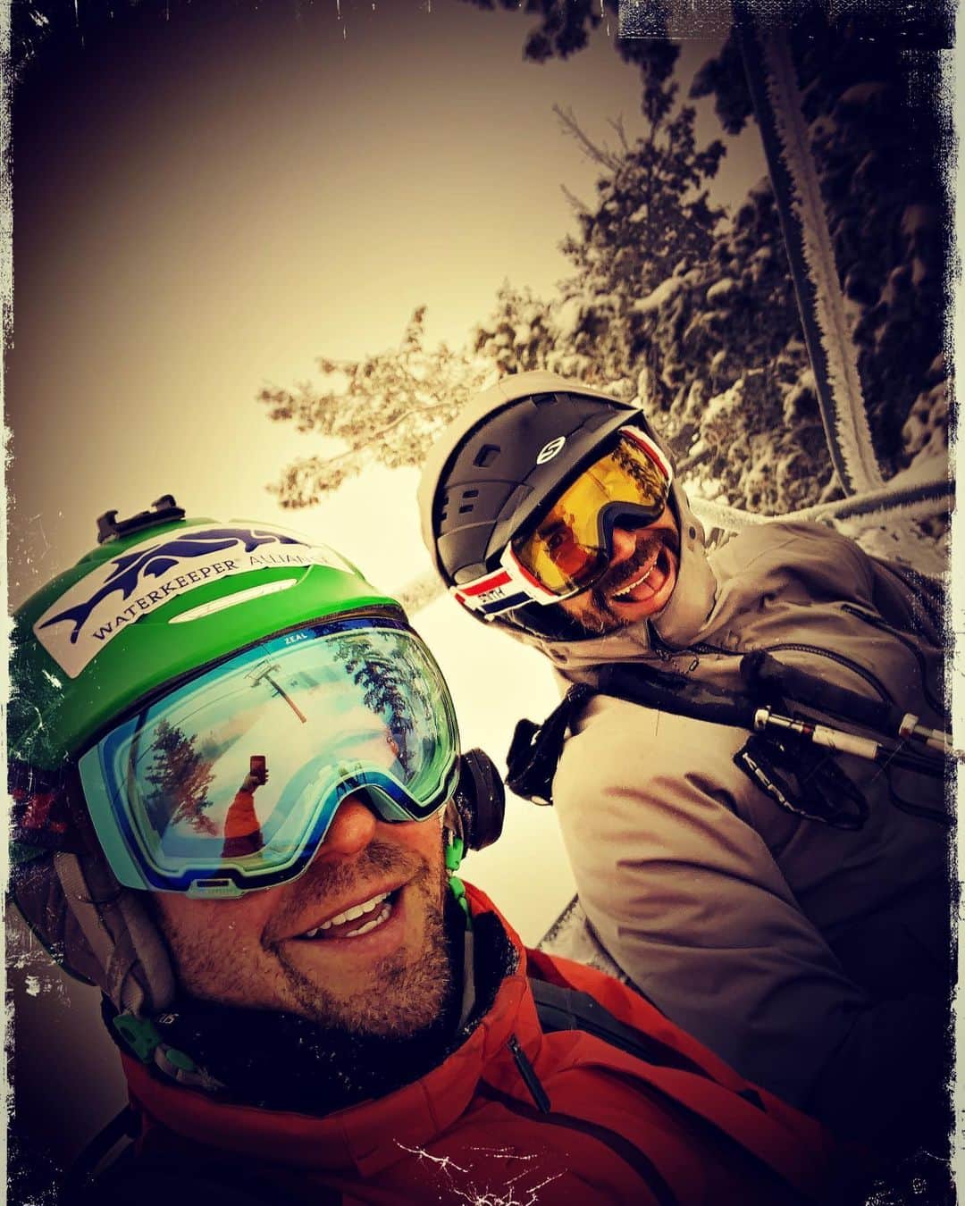 ロブ・モローのインスタグラム：「w/long time ski pal #BenSilverman @sundancefilmfestival2020 @deervalleyresort」