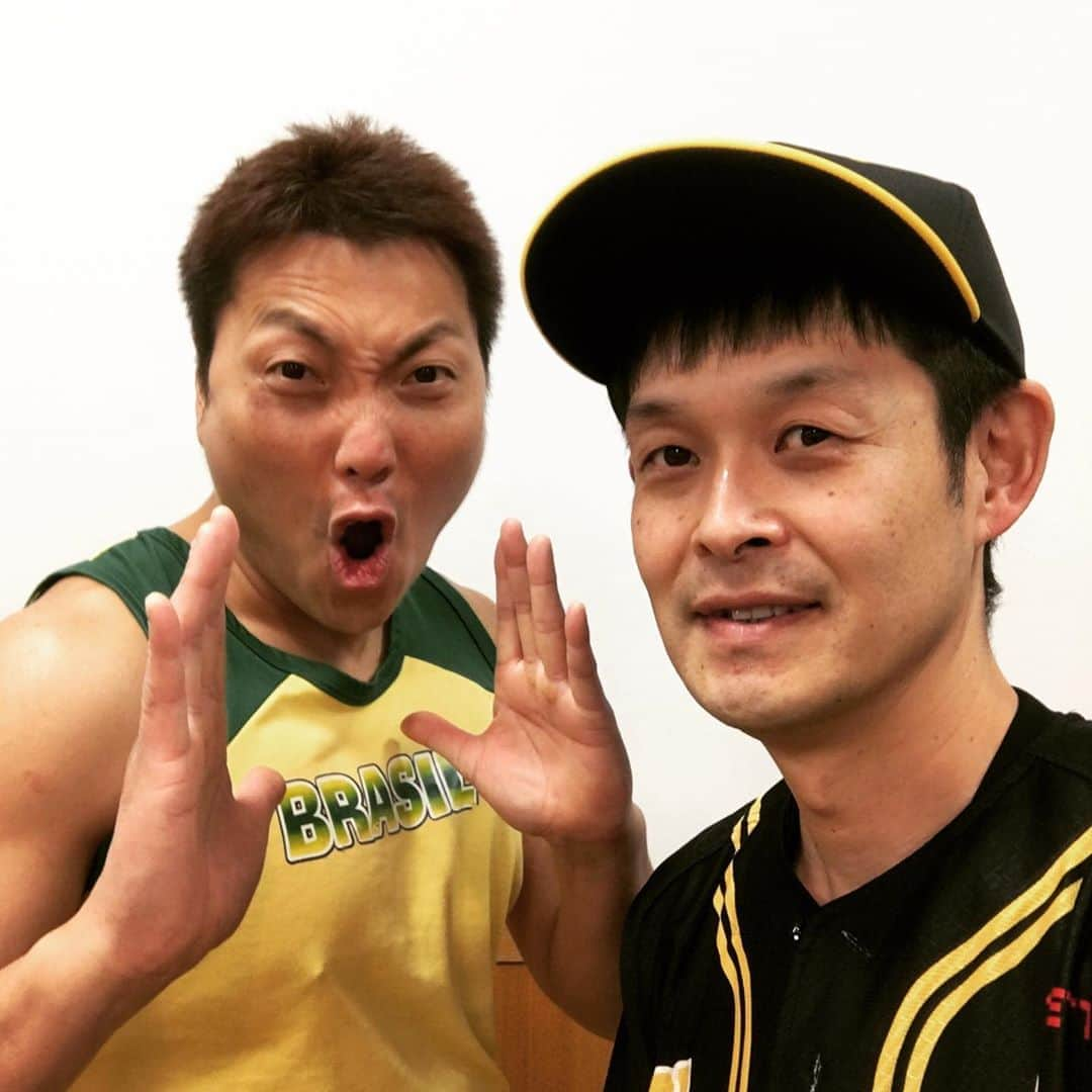 山田スタジアムさんのインスタグラム写真 - (山田スタジアムInstagram)「ブラジルの人聞こえますかー！？ #サバンナ八木 #ブラジルの人聞こえますか #芸人男塾 #サバンナ #漫才ワークショップ」1月31日 11時03分 - yamadastadium