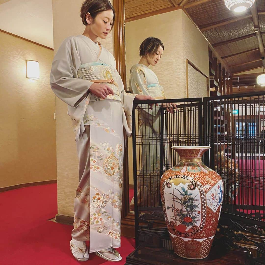 西山茉希さんのインスタグラム写真 - (西山茉希Instagram)「#訪問着 #雪輪 #着物 #鶴亀社さん #長岡市  着付けてもらえる幸あり。 お世話になりました。 m(__)m」1月31日 11時04分 - maki.nshiyama50