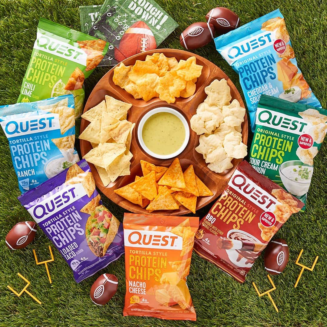 questnutritionさんのインスタグラム写真 - (questnutritionInstagram)「When the fam gets together for The Big Game! This is your reminder to stock up. 🏈🙌 • All Quest Chips (Original & Tortilla) available now at QuestNutrition.com, @Amazon, @VitaminShoppe, @GNCLiveWell, & more! Use our STORE LOCATOR via the link in our bio. 💪」1月31日 3時51分 - questnutrition