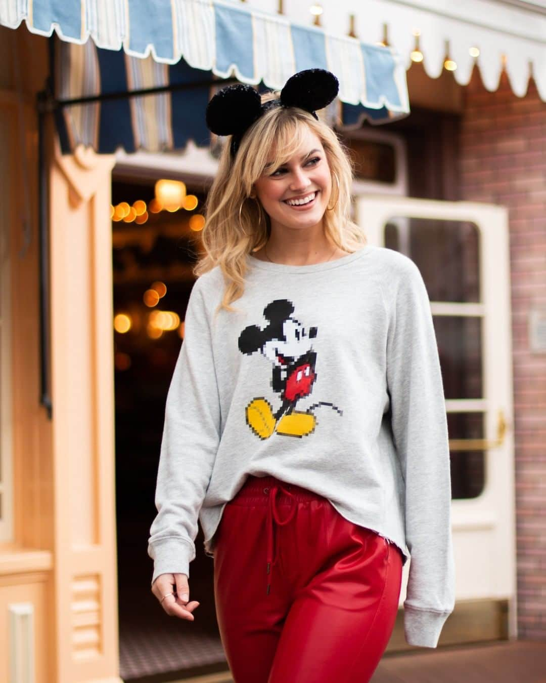 デイヴィッド ラーナーさんのインスタグラム写真 - (デイヴィッド ラーナーInstagram)「Walking down Main Street in the Pixel Mickey Raw Hem Pullover - coming soon! Click the link in our bio to check out more styles from our Mickey Capsule Collection in celebration of the #LunarNewYear #YearOfTheRat.」1月31日 5時30分 - easystandard.co