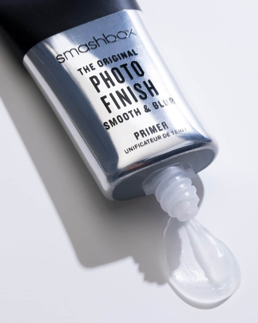 Smashboxのインスタグラム：「Wind chill, shmind chill. Create a barrier between bad weather and your skin with the classic Photo Finish Primer. #smashboxprimer」