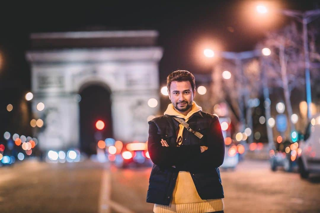 Raffi Ahmadさんのインスタグラム写真 - (Raffi AhmadInstagram)「Tengah malam di kota 🇫🇷PARIS ❤️ "Arc De Triomphe "Gerbang Kemenangan !!!!! Kemenangan dalam hati kita adalah saat kita Bersyukur 🙏 Alhamdulillah」1月31日 7時00分 - raffinagita1717