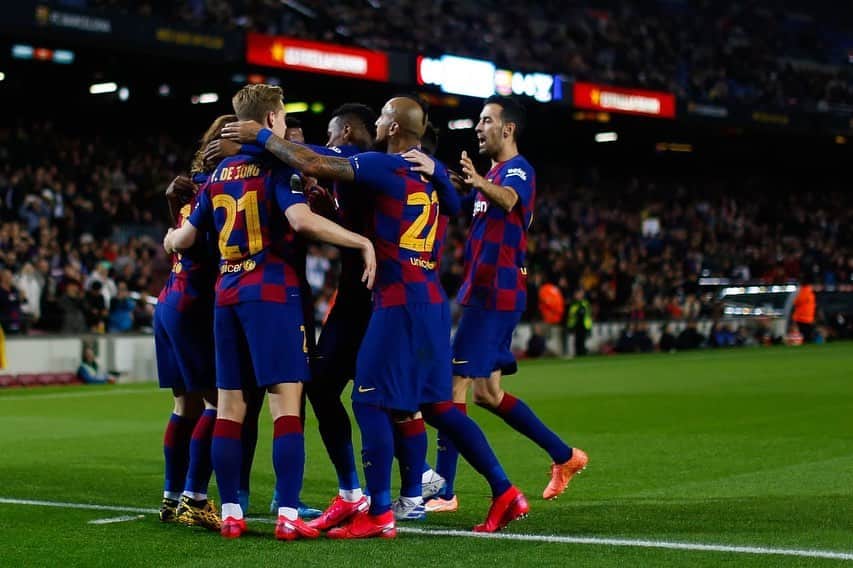 フレンキー・デ・ヨングのインスタグラム：「On to the next round #copadelrey 🔵🔴」