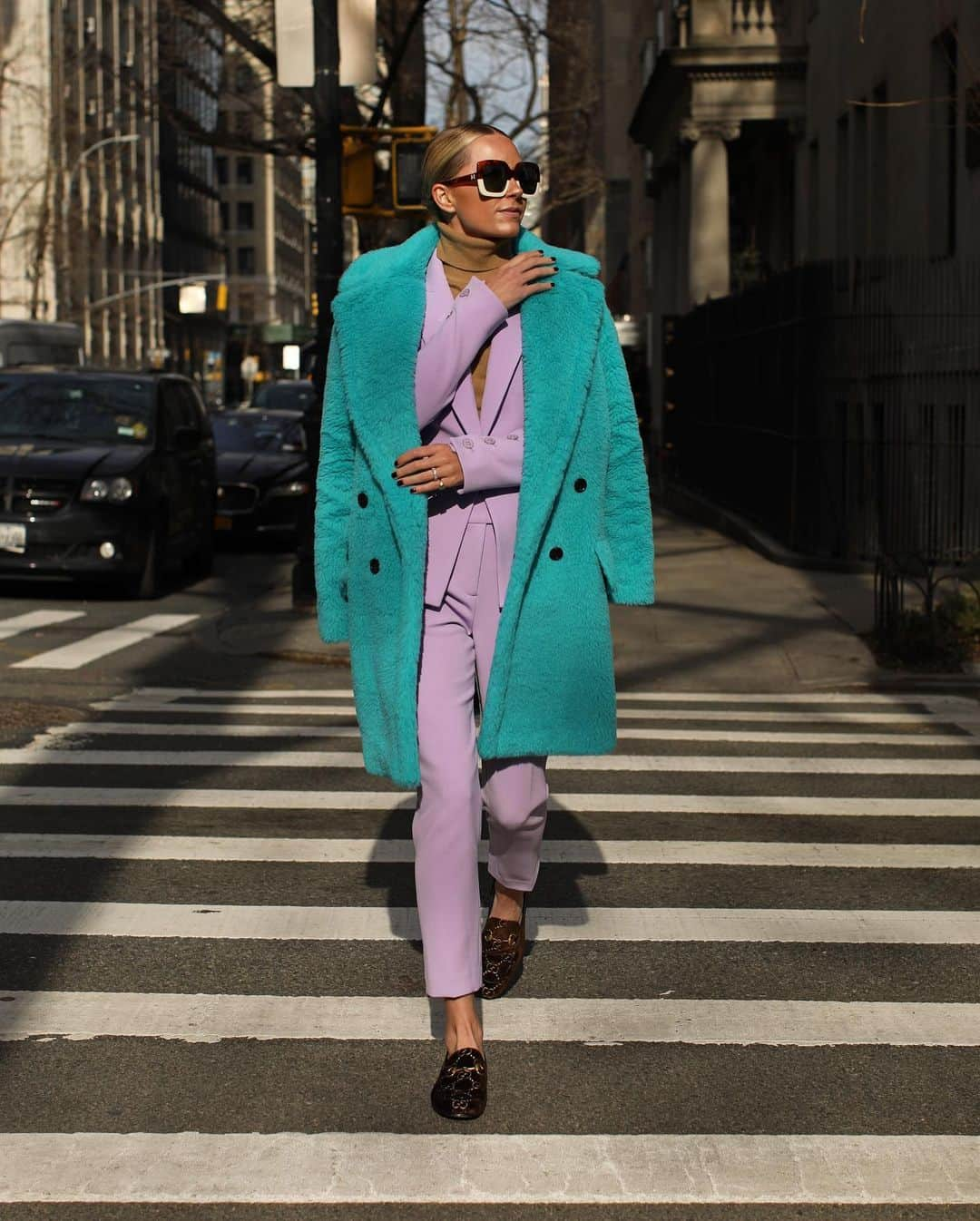 ブレア・イーディーさんのインスタグラム写真 - (ブレア・イーディーInstagram)「<one rad teal teddy coat worn three ways // which is your favorite?> I snagged this coat on sale and it’s been on repeat since landing back in NYC. See more sale coat picks over on Atlantic-Pacific #veronicabeard #maxmara #saleseason #teddycoat #coatsonsale」1月31日 7時27分 - blaireadiebee