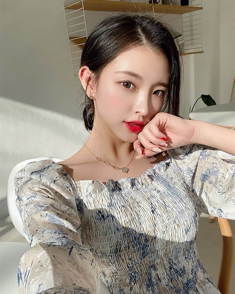 Chuuのインスタグラム：「Good morning✨」