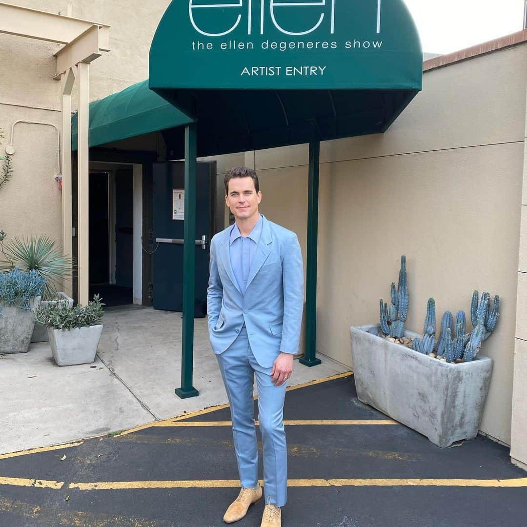 マット・ボマーさんのインスタグラム写真 - (マット・ボマーInstagram)「Getting ready for @theellenshow  to talk about @thesinnerusa with the brilliant @seanhayes and the nicest audience ever. Grooming: @sydneysollod styled by: @warrenalfiebaker #thesinner」1月31日 8時42分 - mattbomer