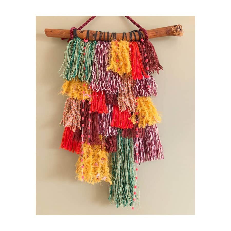 森千波さんのインスタグラム写真 - (森千波Instagram)「#tapestry . . . . #1000weave#weaving#yarn#handmade#colorful#knit#織物#糸#タペストリー」1月31日 8時45分 - 1000wave