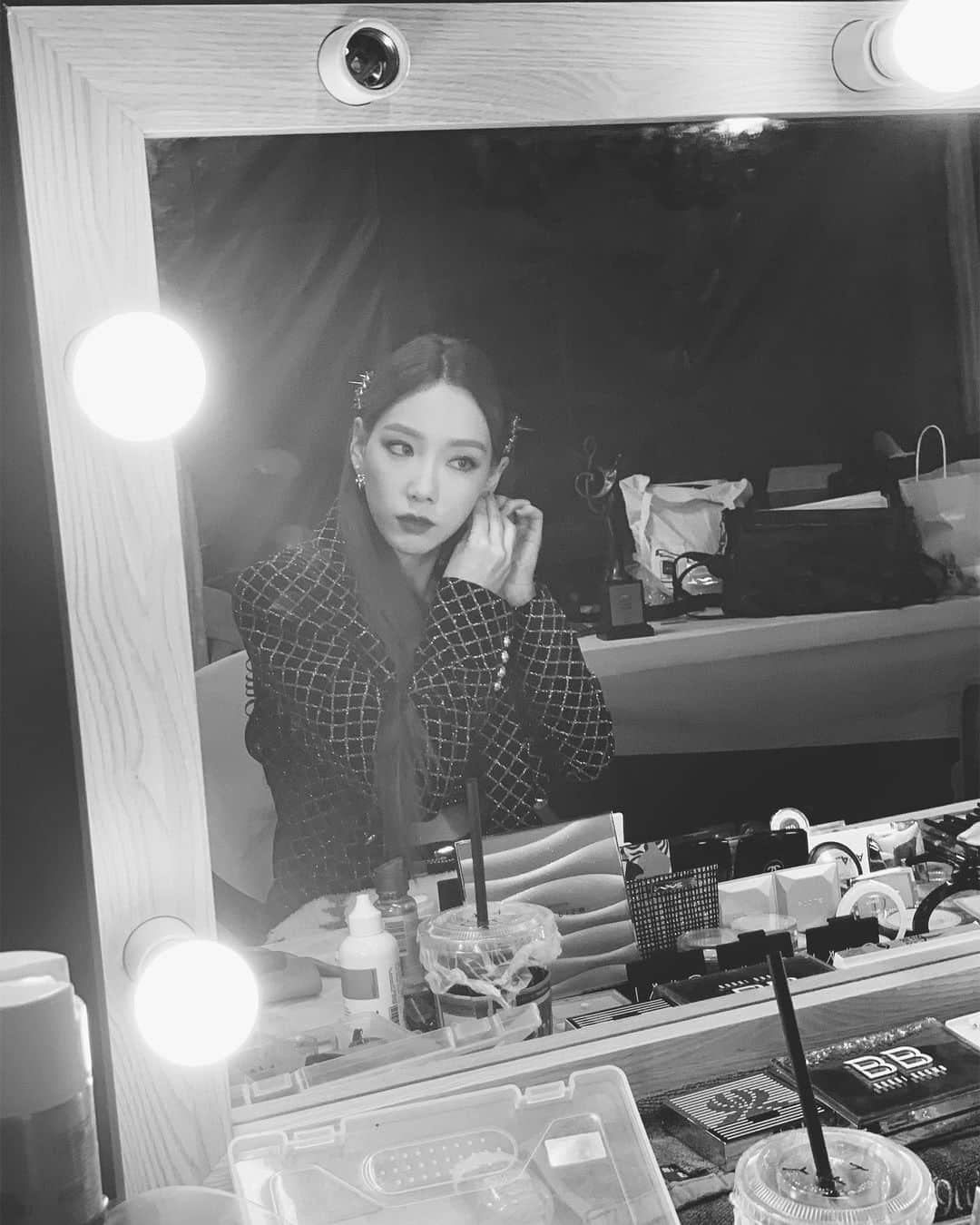 テヨン さんのインスタグラム写真 - (テヨン Instagram)「🕊」1月31日 9時27分 - taeyeon_ss