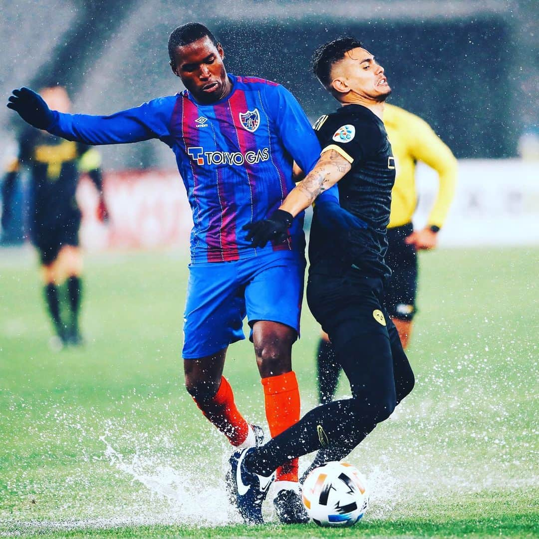 FC東京オフィシャルグッズさんのインスタグラム写真 - (FC東京オフィシャルグッズInstagram)「. vs #セレスネグロスFC 挨拶がわりの1発。 FC東京での初ゴール!! @adailton.silva  @fctokyoofficial  #アダイウトン #ACL #acl #AFCチャンピオンズリーグ2020  #FC東京 #fctokyo  #tokyo」1月31日 10時09分 - fctokyoofficial