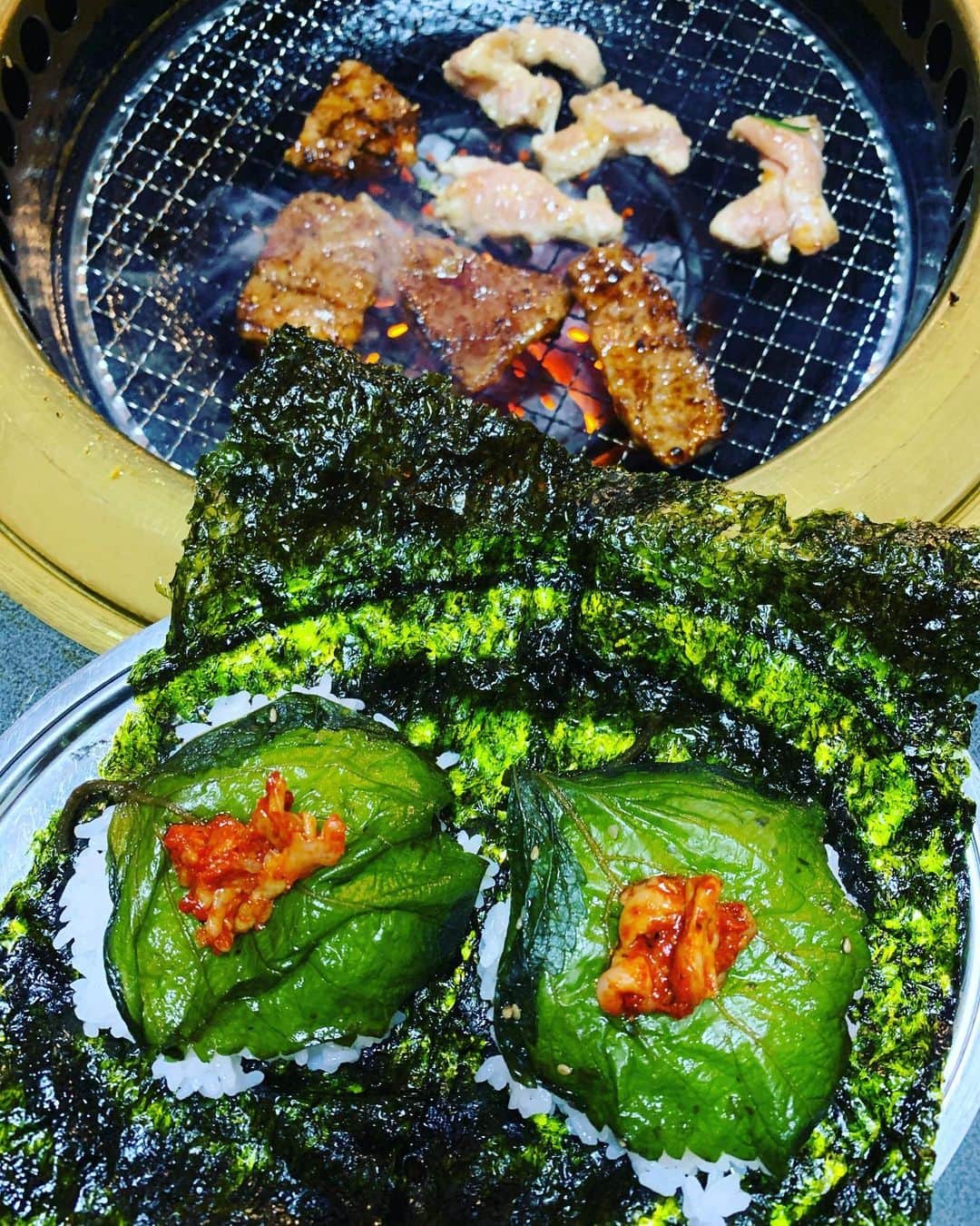松本さゆきのインスタグラム：「四日市のおススメ焼肉店😘 我が家は月1ペースでお邪魔してます😋 #チング #焼肉 #韓国おにぎり #チーズチヂミ  写真は撮ってないけど、テールクッパも美味しいよ！ 辛くしてって注文するのがオススメです👍」
