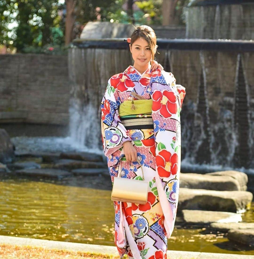 木村理恵さんのインスタグラム写真 - (木村理恵Instagram)「2020年始動しましたね👘💕 ・ ・ すまし顔😛 ・ ・ スムース撮影会ありがとうございました🥰❤️ ・ ・ #portraitphotography #photography #portrait_shots#portraitmood #japanesegirl #rq#kimono#2020 #ポートレート#ポートレートモデル#撮影会#レースクイーン#振袖#着物 #smooth撮影会#新年」1月7日 18時44分 - rierienari1229
