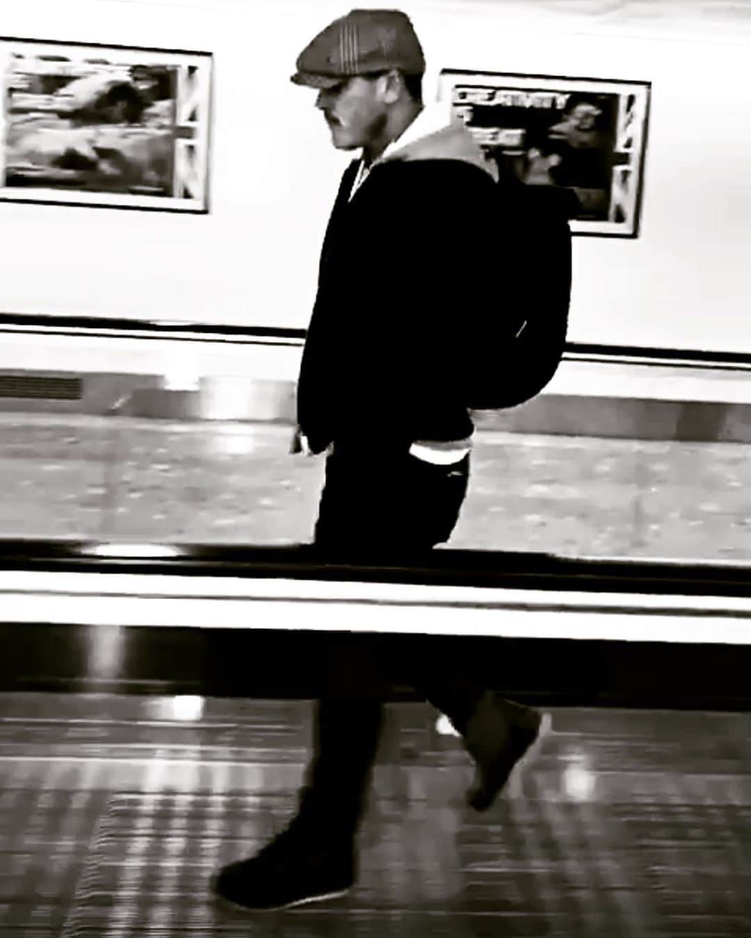 ルーク・エヴァンズさんのインスタグラム写真 - (ルーク・エヴァンズInstagram)「#thetravellingwelshman」1月7日 19時22分 - thereallukeevans
