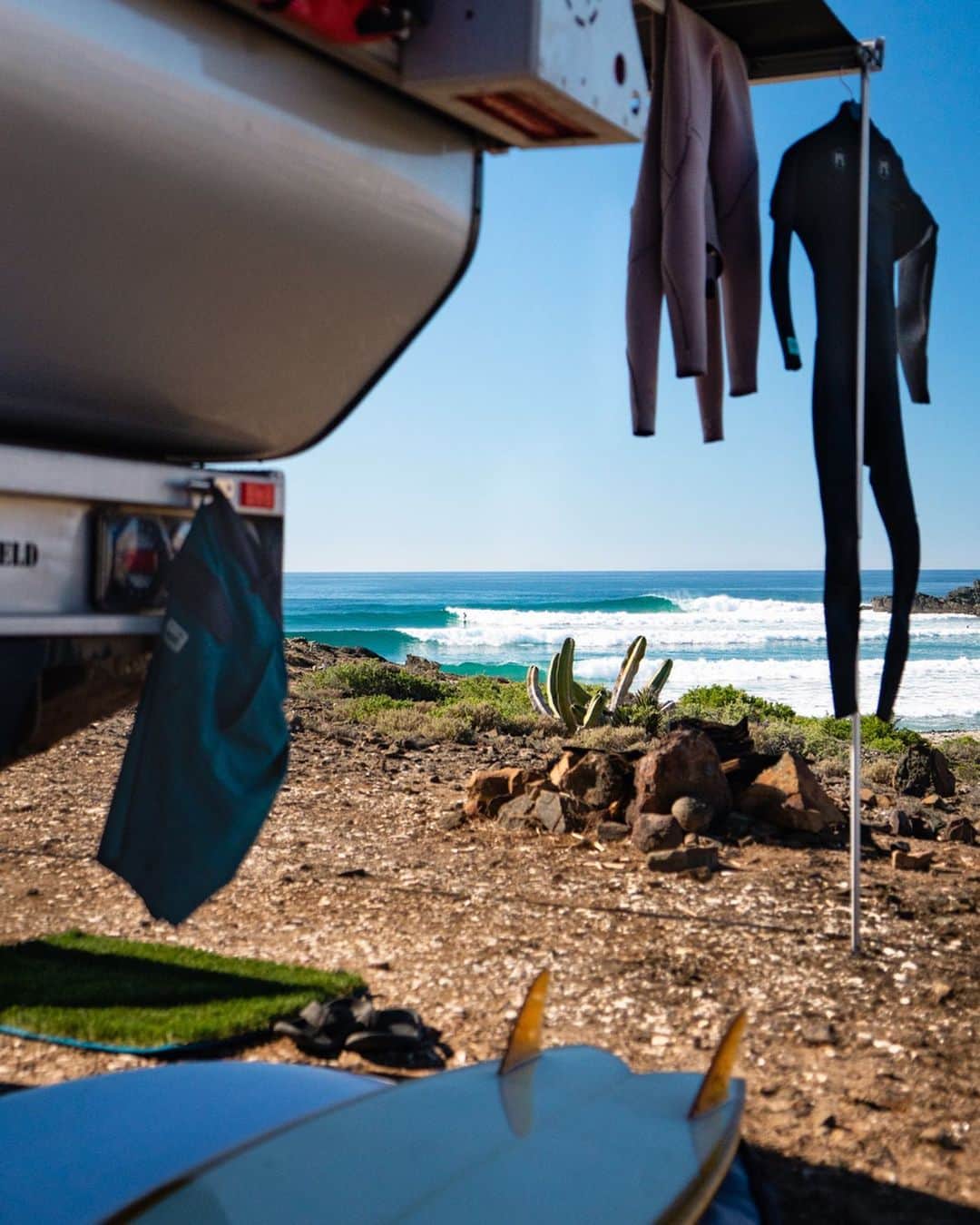 Travis Burkeのインスタグラム：「I just got back into service after spending the last week down in Mexico with an epic group of humans! Lots of surfing, mud, shooting stars, and even a little skateboarding. I can’t wait to explore this area more. Happy 2020 everyone!」