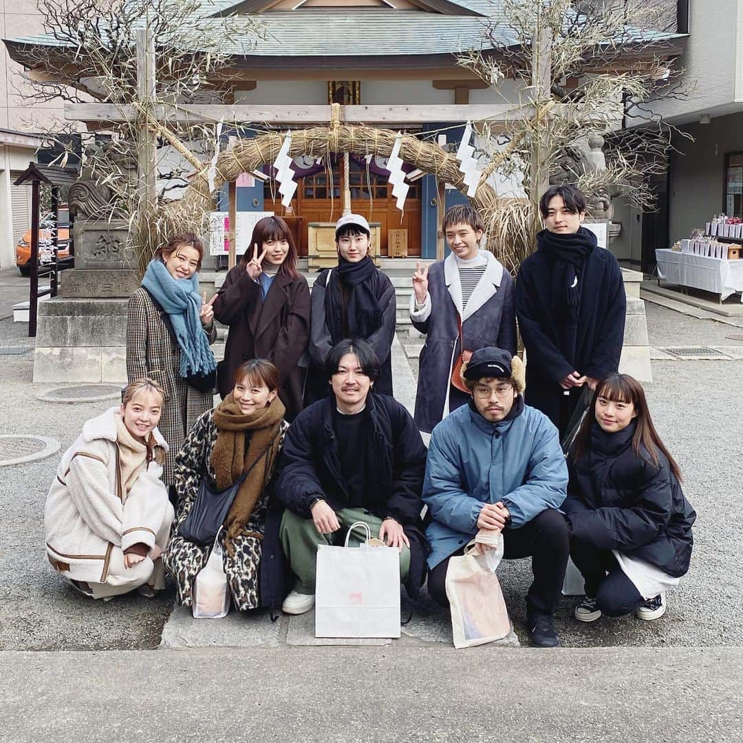 野口和弘のインスタグラム：「本日よりCIECA.仕事始めです。 スタッフみんなで初詣。2020年も全力で駆け抜けます！！ 皆様のご来店心よりお待ちしております！！ . #cieca.」