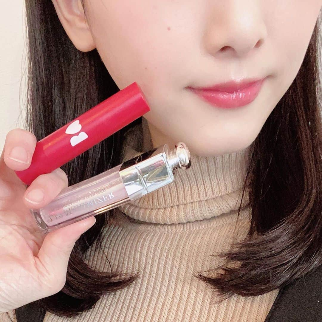 松井玲奈さんのインスタグラム写真 - (松井玲奈Instagram)「今日のメイクが上手くいって御機嫌です。 ストーリーにも書いたけど、最近のリップは Diorのアディクトリップマキシマイザーをベース BIDOLのほっとかないでREDをメインで塗ってます。 マキシマイザー残量瀕死なので買わなくちゃ笑 メイクも美容も去年より頑張ろうと思います。研究をして可愛く綺麗になるぞ！と素敵な人の姿を見て刺激を受けました。 おすすめのものあったら教えてくださいっ。 @diormakeup  #メイクアップ」1月7日 11時24分 - renamatui27