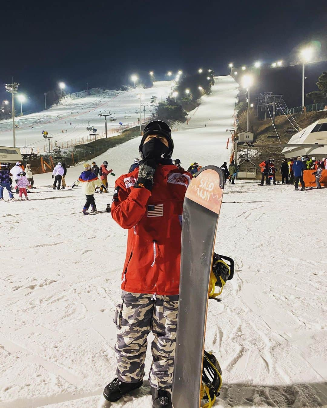 ジョンス のインスタグラム：「지산 오랜만❄️❄️❄️」