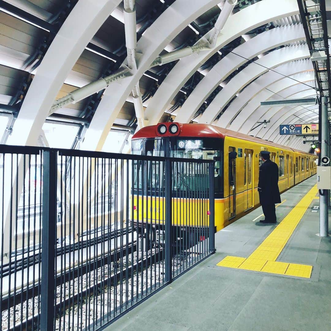 YUUKIさんのインスタグラム写真 - (YUUKIInstagram)「NEW☆ 銀座線渋谷駅  どんどん変わっていくことに そろそろ慣れていかないと…🤣と。  #tokyo #ginzaline #new #photooftheday #photography #instagood #新しい駅 #銀座線 #東京 #変化 #上京して直ぐを思い出す #迷子感」1月7日 11時39分 - yuuki_._official