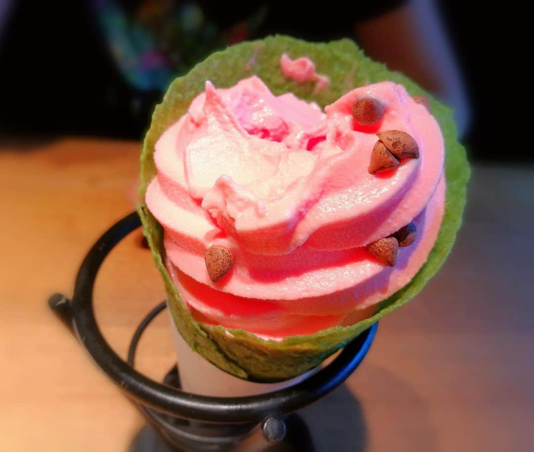 Moco Lima Hawaiiさんのインスタグラム写真 - (Moco Lima HawaiiInstagram)「New* すいか巾着ポーチ  ステーキ後のスイカアイス最高🍉😊🍉　味は勿論のこと、コーンまでスイカ感出ていて可愛かったです。気になる方はぜひ♡  #watermelon#sugarhigh#harrystyles#onedirection#love#song#icecream#steak#yummy#purse#pouch#handmade#madeinhawaii#mocolima#すいか#アイス#かわいい#ハワイ#ハワイ旅行#ハワイみやげ#モコリマハワイ#ハワイ好きと繋がりたい  Mocolima showroom 1-6pm Open today」1月7日 12時30分 - mocolimahawaii