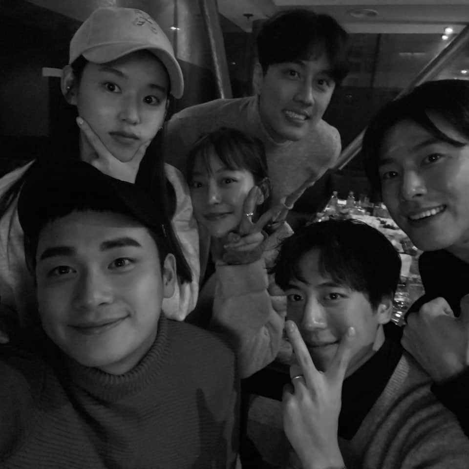 のインスタグラム：「언제만나도 늘 한결같은 우리팀 영원하랏🙌🏻🙋🏻‍♂️🙏🏻」