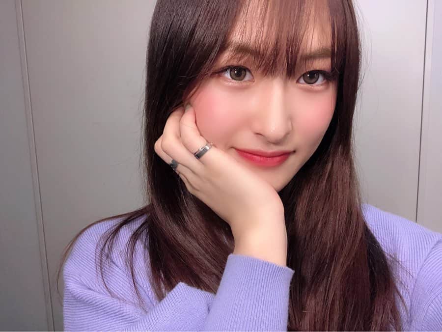 のインスタグラム：「・ 💃ファッションリーダーズ💃 ありがとうございました︎☺︎ ほんとに楽しかった〜🤭💗 たくさんの方にも会えて日頃応援して下さってるみんなにも会えて！！！！ 楽しかった🤭 関係者の皆様もありがとうございました🙇‍♂️🙇‍♂️ ・ カラコンはカンナロゼの1day！ 前日に小顔矯正にも駆け込みました🤭 いつもいつもありがとうございます🙇‍♂️ 新成人割もあるしメンズも出来るようになったって🤭💗 成人式前に予約出来て満足！！！ ・ #fashionleaders2019 #大阪#osaka#久しぶりだった #カンナロゼ#カラコン#1day#盛れる#びびった #そしてつけやすい笑#小顔矯正 #qpu #渡邊菜々#わたなな#🌻 たくさんの方たちとお写真も撮れました🙇‍♂️💗」