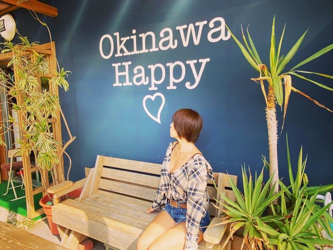 塚田綾佳さんのインスタグラム写真 - (塚田綾佳Instagram)「#OkinawaHappy 🧡🧡🧡 ・ #沖縄 いきたいなぁ☀️🌈🌴⛱ ・ ・ #彼女とデートなうに使っていいよ #SNSレンタル彼女  #ぽん散歩 #BBcoffee #model #猫顔  #smile #girl  #shooting #셀카 #미소녀 #일본인  #非常好 #摄影 #塚田綾佳」1月7日 15時10分 - tsukada_ayaka