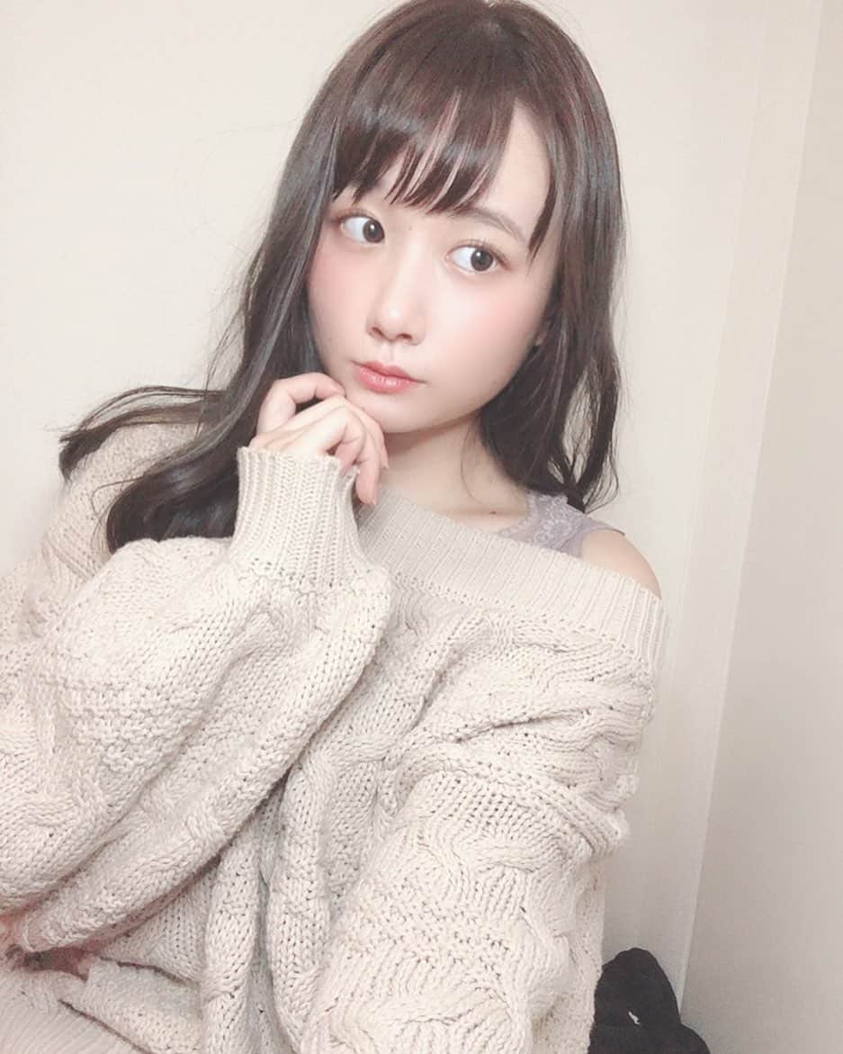 七瀬美桜のインスタグラム：「. . 1月11日 2020年初撮影会あります！ 今日の21時から予約開始だよ☺️ . 撮影会始め、ぜひご参加を！ . . #七瀬美桜 #グラビアアイドル #新人グラドル #グラドル #自撮り #私服 #撮影会 #撮影会モデル #モデル #水着 #followme」