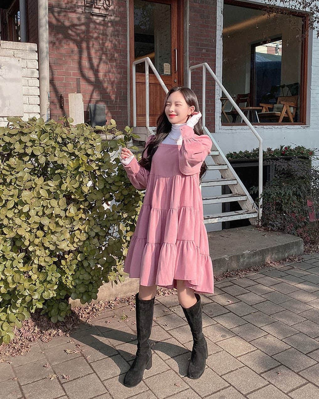 Chuuのインスタグラム：「겉 기모가 있어 보들보들! 따닷해💗 러블리해지고싶다면 #chuu✨」