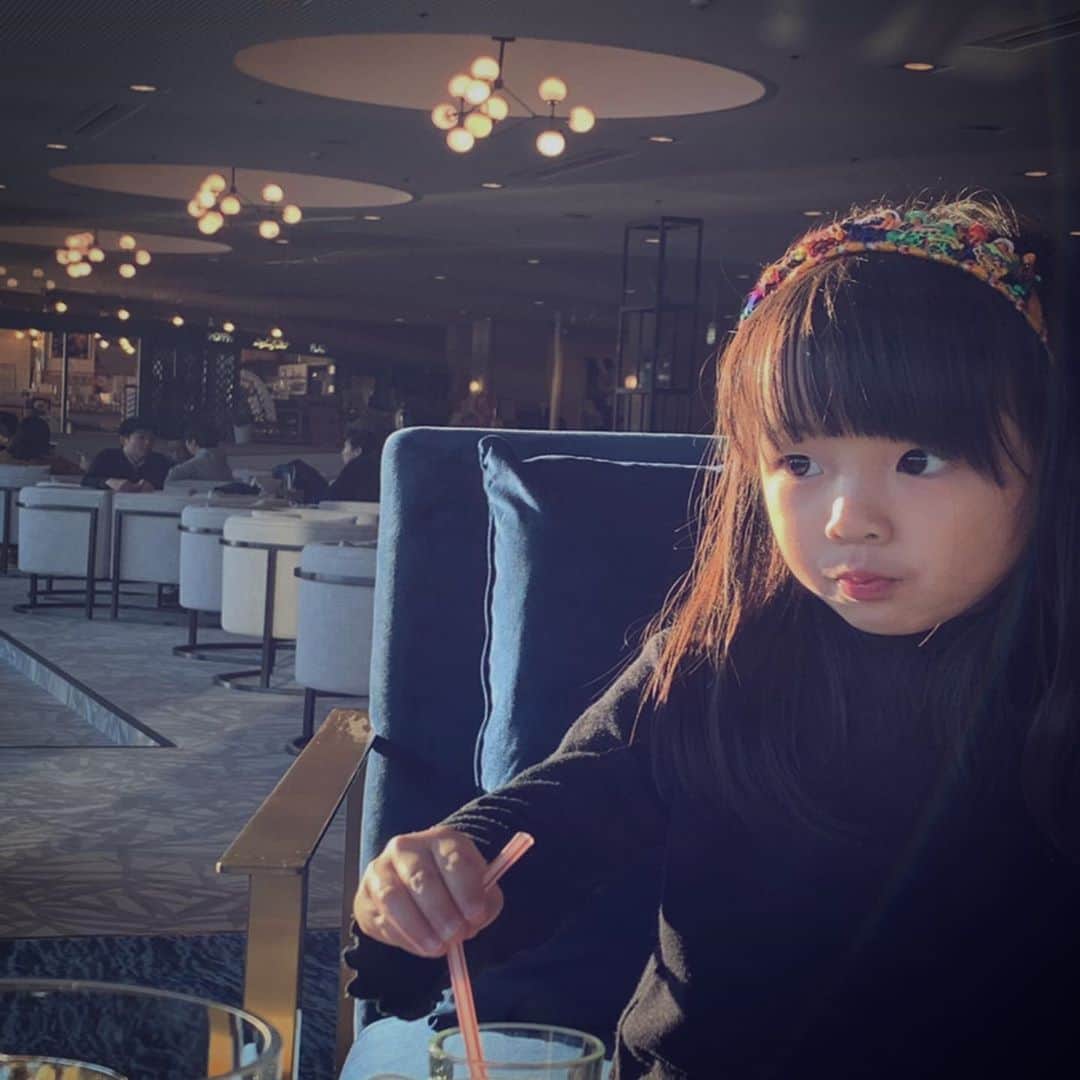 菊井亜希さんのインスタグラム写真 - (菊井亜希Instagram)「tea lounge🧀🍹」1月7日 17時48分 - bollywoood