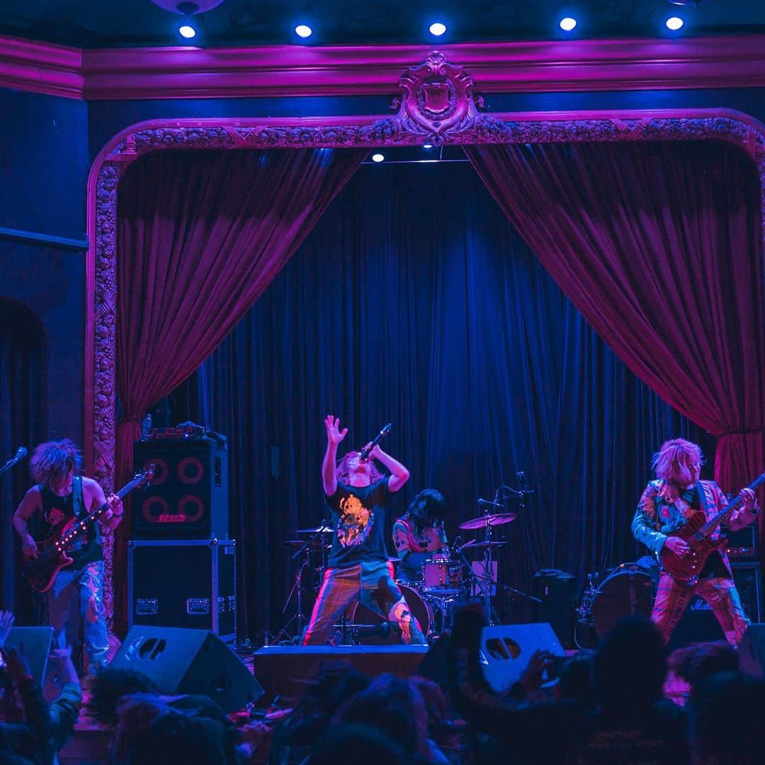 CHISA さんのインスタグラム写真 - (CHISA Instagram)「ACME Collision Tour Seattle 1.5.2020 Columbia City Theater Photo by: @KEnagonio  アンコールでモノノケも解き放ってきました👻  #ACME #redhandeddenial #kerbera」1月8日 3時32分 - acme_chisa