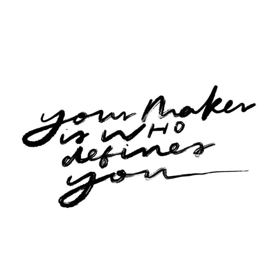 サマンサ・ドロークのインスタグラム：「Going in to 2020 knowing WHO defines me, not WHAT. 🙌🏻❤️ #2020vision」