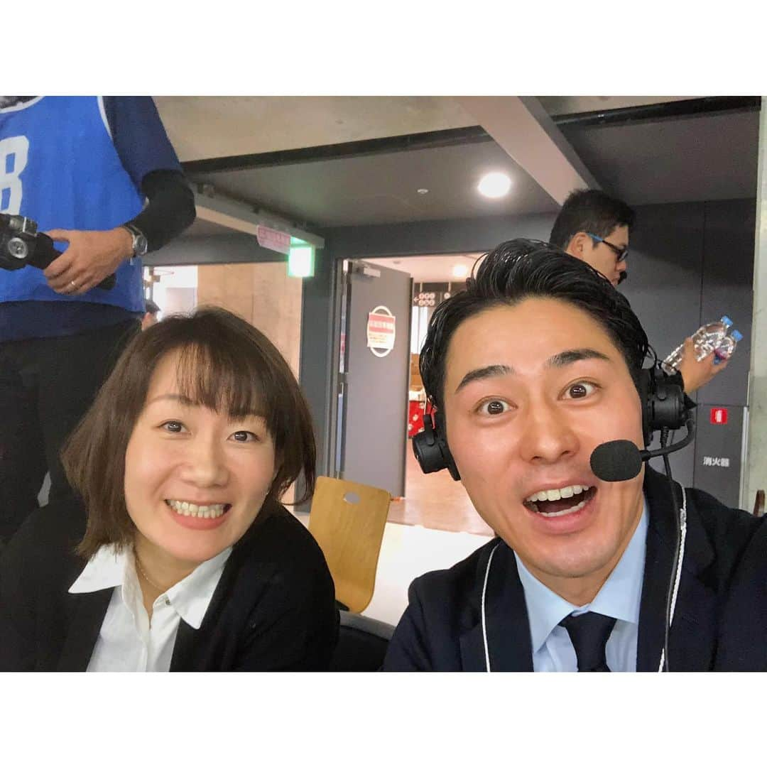 木村拓也さんのインスタグラム写真 - (木村拓也Instagram)「3回戦実況！解説は佐野優子さんでした！男女共にベスト4が揃い、土日の準決勝、決勝に臨みます！みんな頑張って欲しい！ #春高バレー #実況 #解説 #佐野優子 さん #木村拓也 #京都橘 #共栄学園 #3回戦 #準々決勝」1月7日 20時09分 - takuya.kimura0801