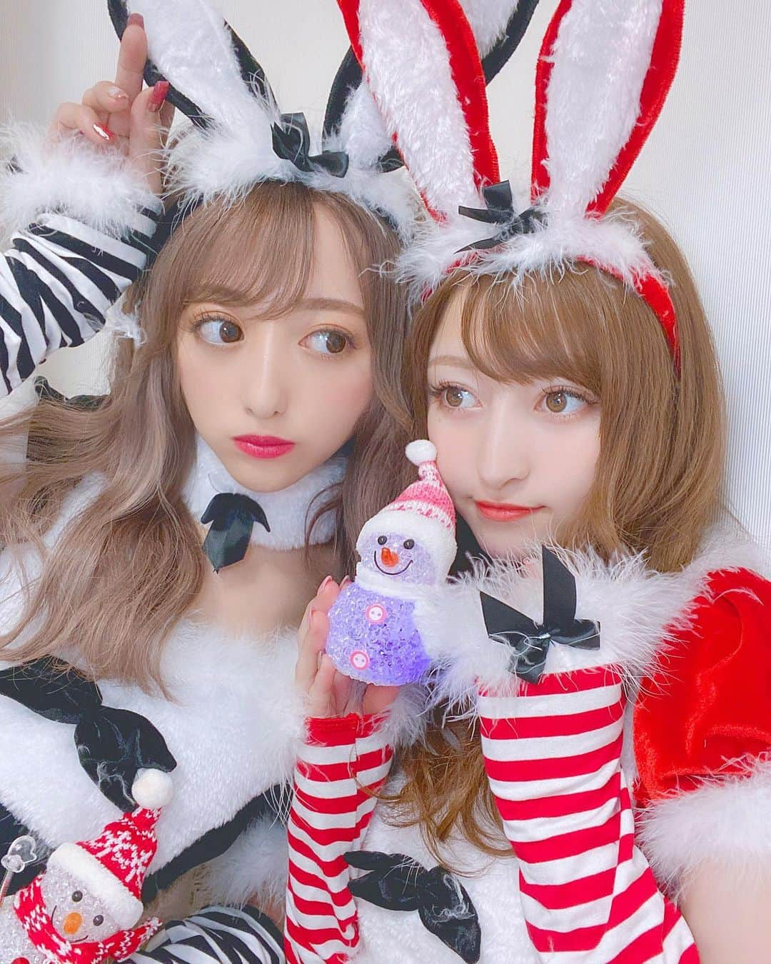 ひなたろす（佐原ひなた）さんのインスタグラム写真 - (ひなたろす（佐原ひなた）Instagram)「お揃い🐇🎅うさぎさんた＾＾﻿ ﻿ 今更載せる　#遅い　#サンタ 🎅❤️ . ﻿ ﻿ ﻿ ﻿ ️ #xmas #クリスマス　#サンタコス﻿  #팔로우환영　#팔로우반사　#팔로우해요﻿ #팔로미 #팔로우미　#팔로우그램　﻿ #맞팔#맞팔환영　#맞팔해요　#メリクリ #サンタ ﻿ ﻿」1月7日 20時21分 - saharahinata