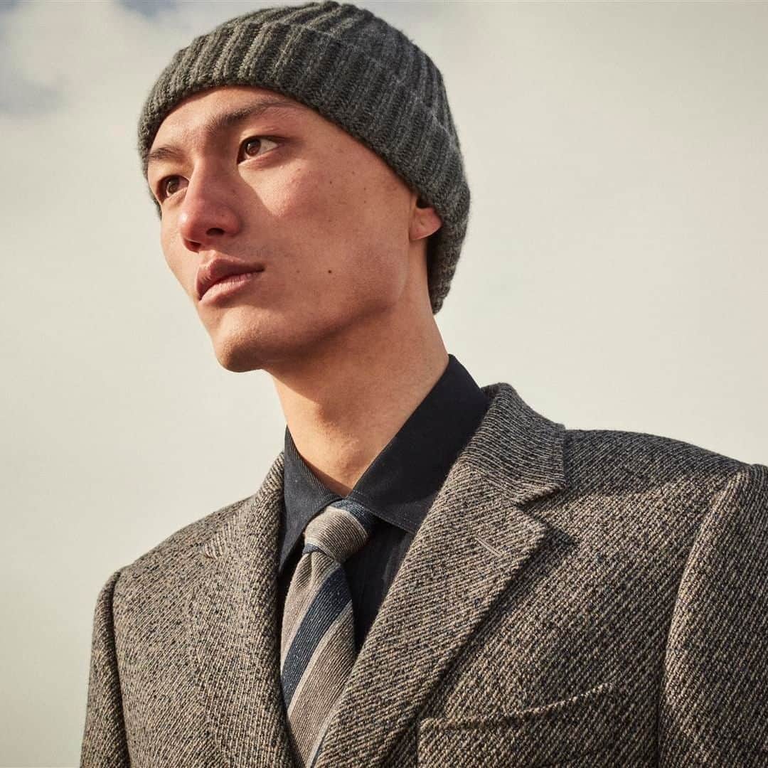 のインスタグラム：「Grey wool and alpaca blend covert coat now available in our winter sale. Shop in store and online now.  #sale #wintersale #overcoat #wintercoat #coat」