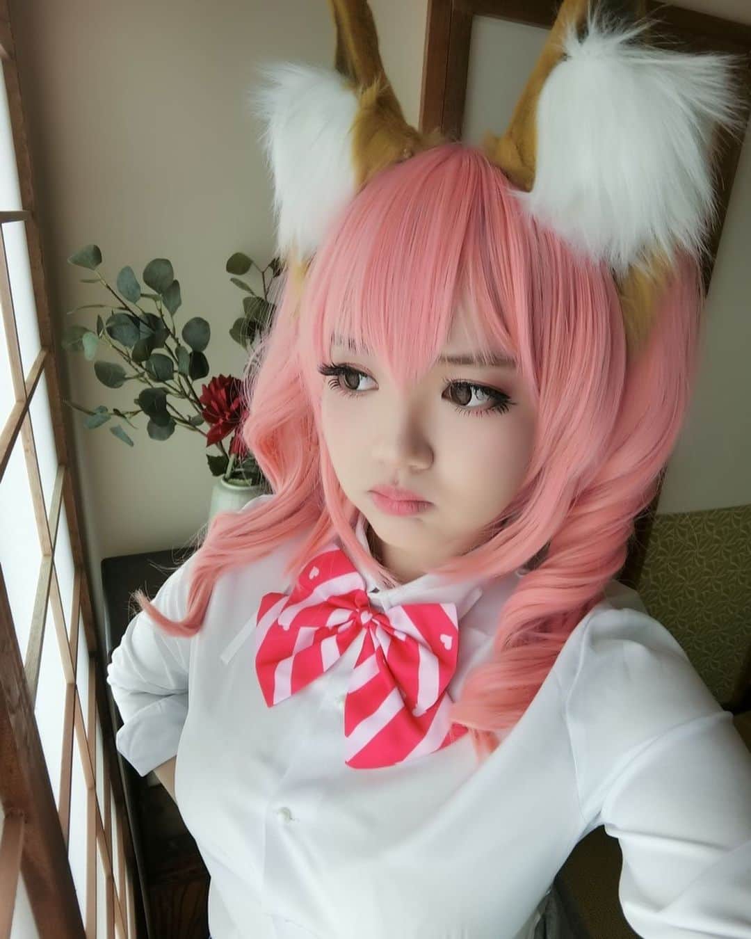 YingTzeさんのインスタグラム写真 - (YingTzeInstagram)「First Photoshoot Of The Year 2020 ! Today’s Photoshoot is Tamamo School Uniform ~ ❤️🐱 _ This will be Tier 10 for my Patreon this month ! ❤️ ▶️ www.patreon.com/yingtze Rewards will be sent on 15th each month starting from January 2020 ! _ #blessed #tamamonomae #fateextella  #fatecosplay #twintails #kemonomimi」1月7日 21時03分 - yingtze
