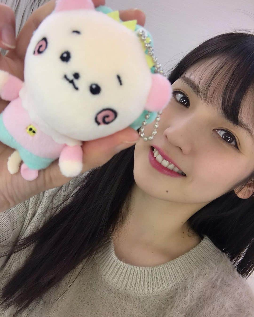 道重さゆみさんのインスタグラム写真 - (道重さゆみInstagram)「可愛すぎるコジコジ♡ ヴィレッジヴァンガードさんからプレゼントしていただきました！！！ いただいてから毎日一緒に寝てる！コジコジ大好きーーーー💗💚💛」1月7日 21時16分 - sayumimichishige0713