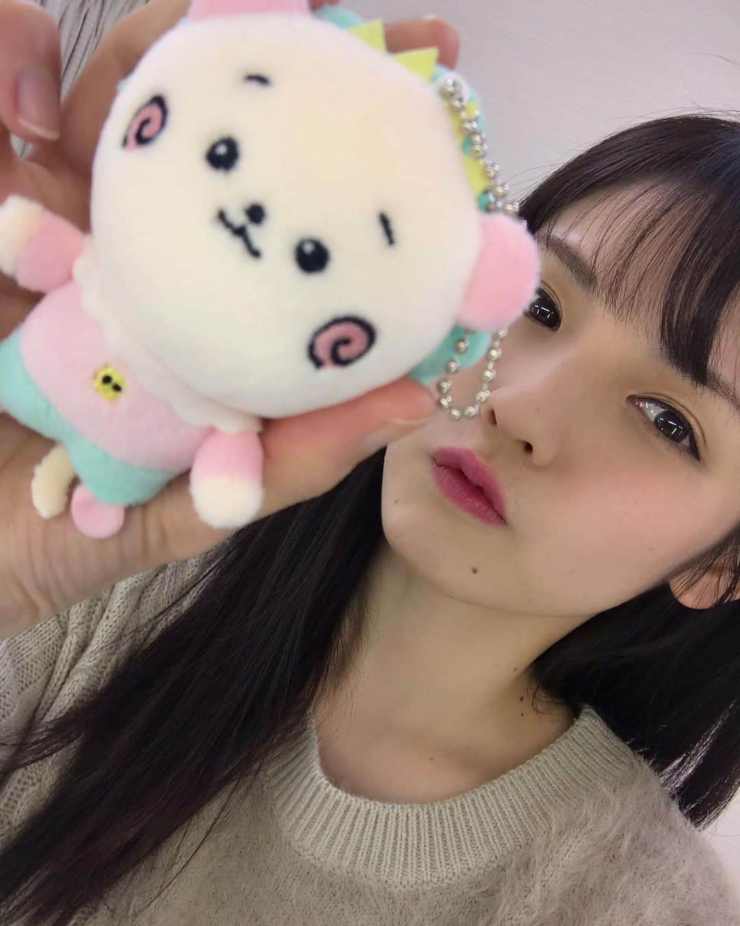 道重さゆみさんのインスタグラム写真 - (道重さゆみInstagram)「可愛すぎるコジコジ♡ ヴィレッジヴァンガードさんからプレゼントしていただきました！！！ いただいてから毎日一緒に寝てる！コジコジ大好きーーーー💗💚💛」1月7日 21時16分 - sayumimichishige0713