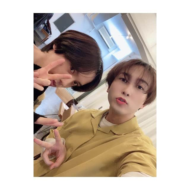 中島ヨシキさんのインスタグラム写真 - (中島ヨシキInstagram)「撮影始め📷 ヘアメイクは安定の時田さん&hinaさん💄 スタイリストは九さん👕 告知お楽しみに！  #eclat #時田ユースケ #hina #九」1月7日 21時18分 - yoshiki_n_626