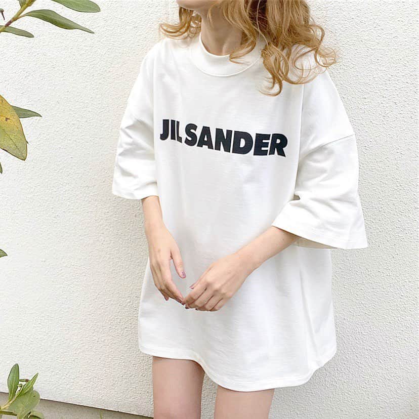 Maiさんのインスタグラム写真 - (MaiInstagram)「・ 欲しかった @jilsander のこのデザインのTシャツ♡ ・ セールになっててお得に買えたしサイズも理想通り💕✨ #jilsander」1月7日 21時21分 - maimaimai1016