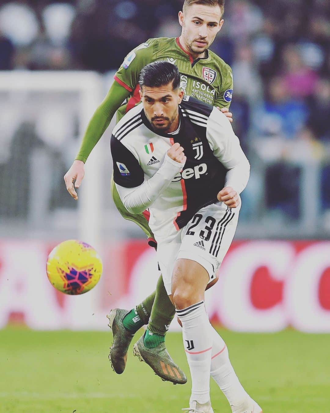 エムレ・カンのインスタグラム：「Good start into 2020 with 3 points! #EC23 #iCan #weCan」