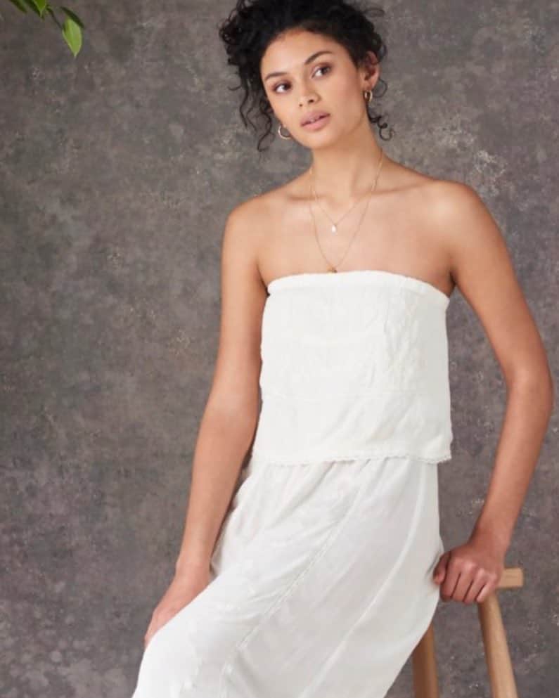 スターメラのインスタグラム：「Stella lace Maxi now on sale! #getitnow #mystarmela❤️」
