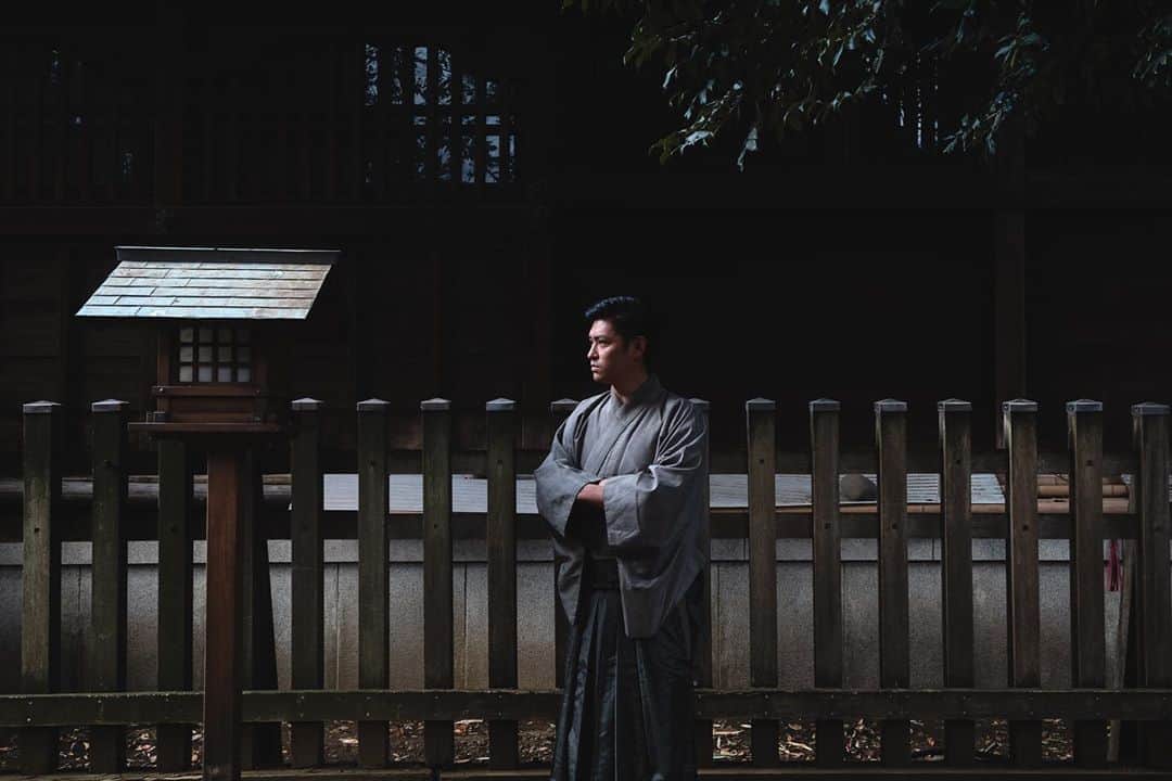 田村幸士のインスタグラム：「#壬生のほたる 9時からパンフレット撮影。 僕ら2人は早めに終わったので近くの神社でポートレート撮影。 賀集くんは和装が似合う。」